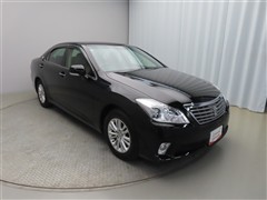 クラウン ロイヤルサルーン i-Four