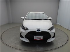 ヤリス ハイブリッド X 4WD