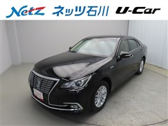トヨタ　クラウンHEV ロイヤルサルーンFour