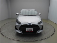 ヤリス ハイブリッド G 4WD