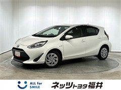 トヨタ　アクア S