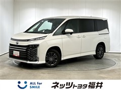 トヨタ ヴォクシーHEV S-Z E-Four