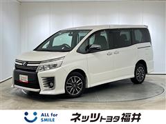 トヨタ　ヴォクシー ZSキラメキ 4WD