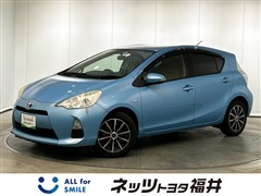 トヨタ アクア G