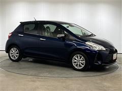 ヴィッツ 1.3ジュエラ