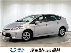 トヨタ プリウス S