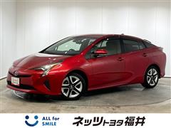 トヨタ プリウス S ツーリングセレクション