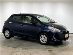 ヴィッツHEV1.5FセーフティED3