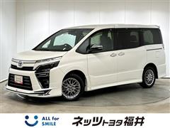 トヨタ ヴォクシーHEV ZSキラメキ3