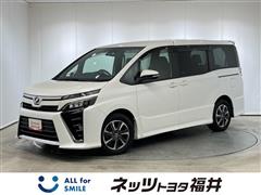 トヨタ　ヴォクシー ZS