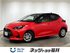 トヨタ ヤリス 1.0X