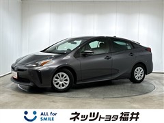 トヨタ プリウス S