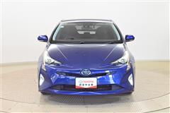 プリウス A