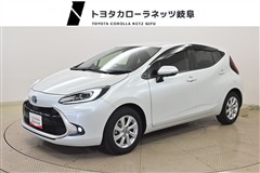 トヨタ　アクア Z