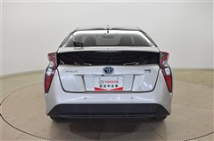 プリウス A プレミアム