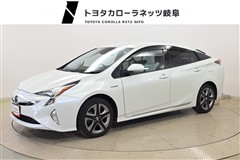 トヨタ プリウス A ツーリングセレクション