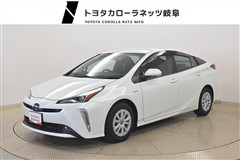 トヨタ プリウス S
