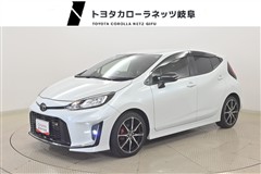 アクア GRスポーツ