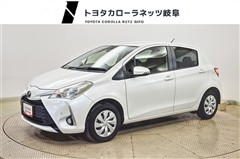トヨタ ヴィッツ F