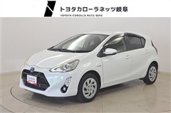 トヨタ アクア S