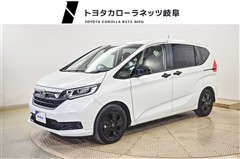 フリードG ブラックスタイル