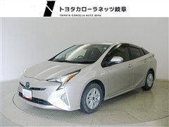 トヨタ プリウス S