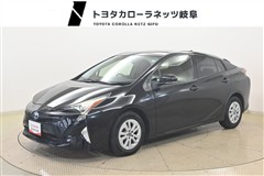 プリウス S