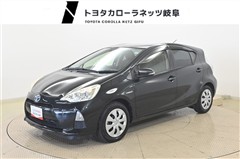 トヨタ アクア G ブラックレザーPKG