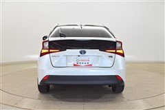 プリウス S セーフティプラス2