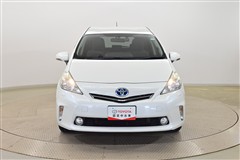 プリウスアルファ S