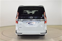 セレナ ハイウェイスター V