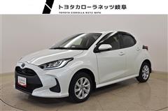 トヨタ　ヤリス ハイブリッド G 4WD