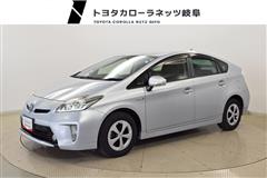 トヨタ プリウス S