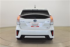 プリウスアルファ GRスポーツ