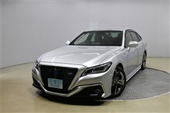トヨタ　クラウン ハイブリッド RS