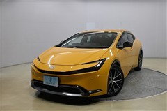 トヨタ　プリウス Z