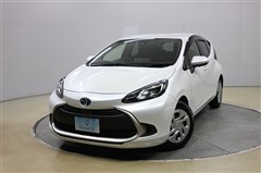 トヨタ アクア G