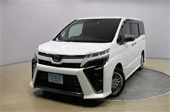 トヨタ ヴォクシー HEV ZS キラメキ3