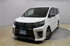 トヨタ ヴォクシー HEV ZSキラメキ2