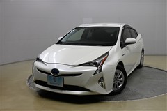 プリウス Sセーフティープラス