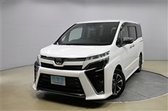 トヨタ　ヴォクシー ZS キラメキ3