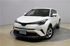 トヨタ　C-HR HEV S LED パッケー