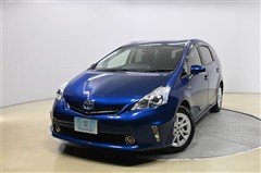 プリウスアルファ S