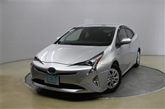 プリウス Sセーフティープラス