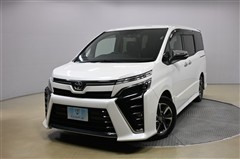 トヨタ ヴォクシー ZS キラメキ3