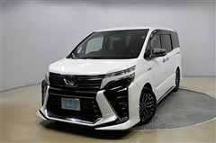 トヨタ　ヴォクシー HEV ZS キラメキ2