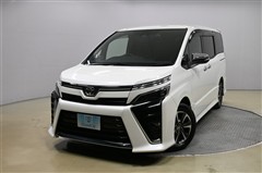 トヨタ　ヴォクシー ZS キラメキ3