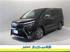 トヨタ　ヴォクシー ZSキラメキ2 7ニン