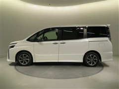 ヴォクシー ZSキラメキ3 7ニン