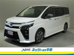 トヨタ ヴォクシー ZSキラメキ3 7ニン